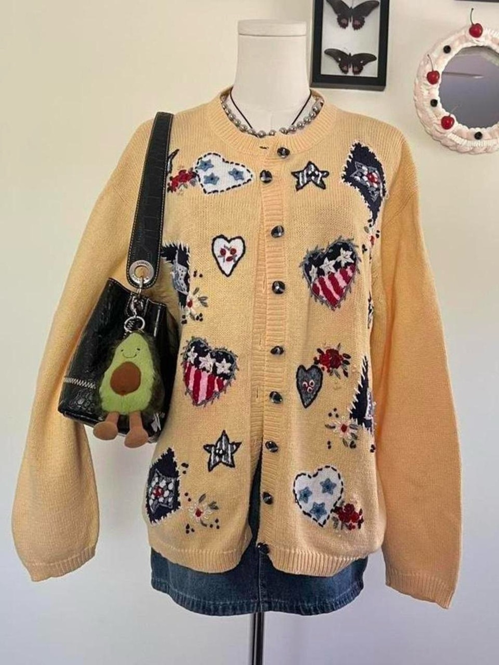 vintage 2002 Heirloom Collectibles Butter yellow embroidered Cardigan Sweater